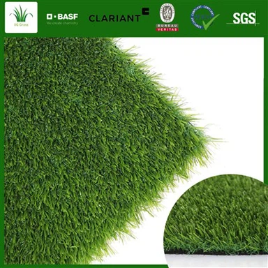 Neužpildoma dirbtinė futbolo žolė